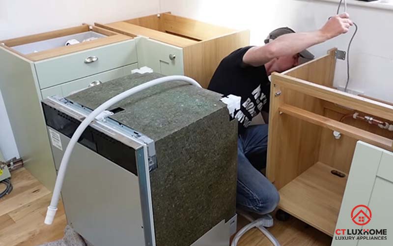 6 BƯỚC LẮP ĐẶT MÁY RỬA BÁT AN TOÀN, DỄ HIỂU 1