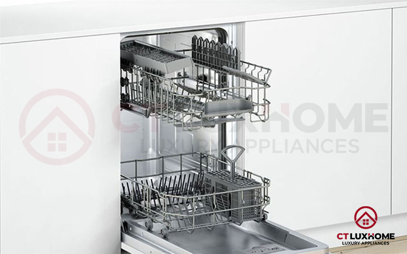 Khoang rửa máy rửa chén SPV44CX00E với 2 ngăn riêng biệt.