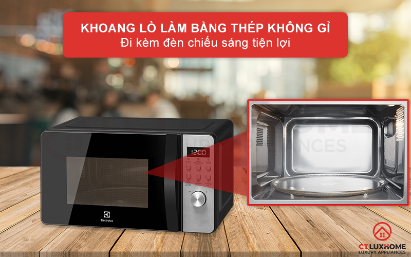 Khoang lò bằng thép bền tốt, dễ vệ sinh đi kèm đèn chiếu sáng