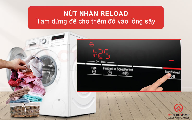 Nhấn Reload để tạm dừng máy giặt, cho phép bạn thêm đồ vào lồng máy