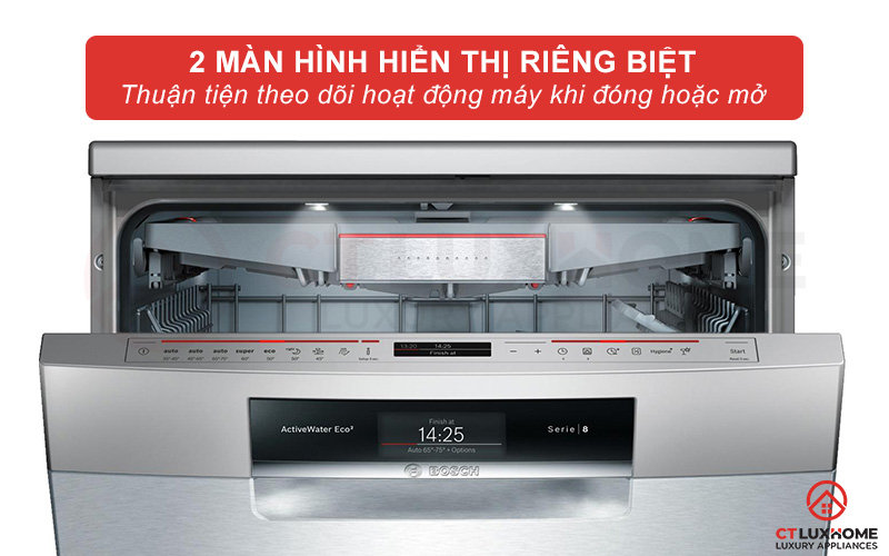 2 màn hình điều khiển riêng biệt giúp tiện lợi theo dõi hoạt động của máy.